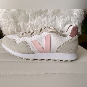 Veja Sneakers